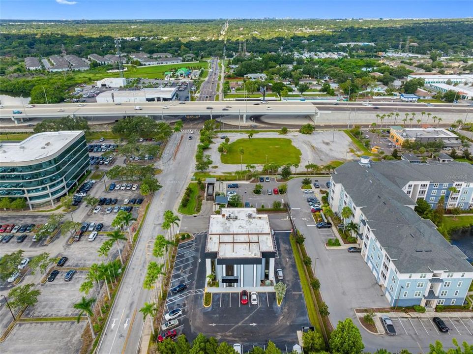 合同活跃: $3,300,000 (0 贝兹, 0 浴室, 11328 平方英尺)