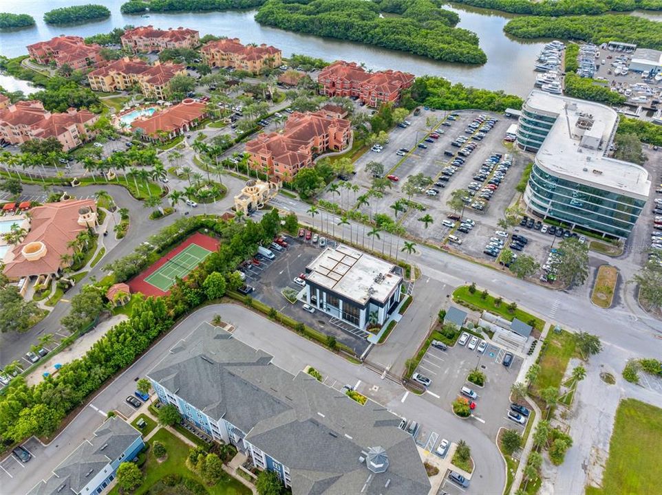 合同活跃: $3,300,000 (0 贝兹, 0 浴室, 11328 平方英尺)