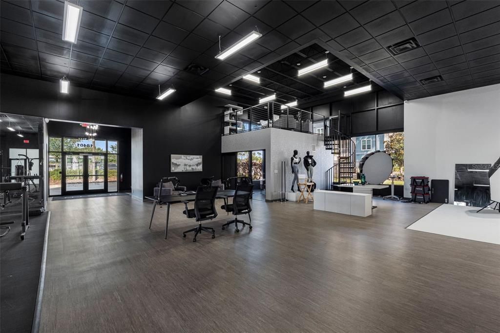 合同活跃: $3,300,000 (0 贝兹, 0 浴室, 11328 平方英尺)