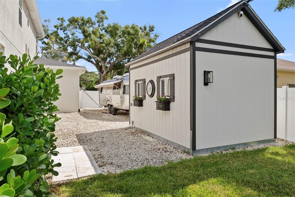 Active With Contract: $1,275,000 (4 beds, 3 baths, 2857 Square Feet)