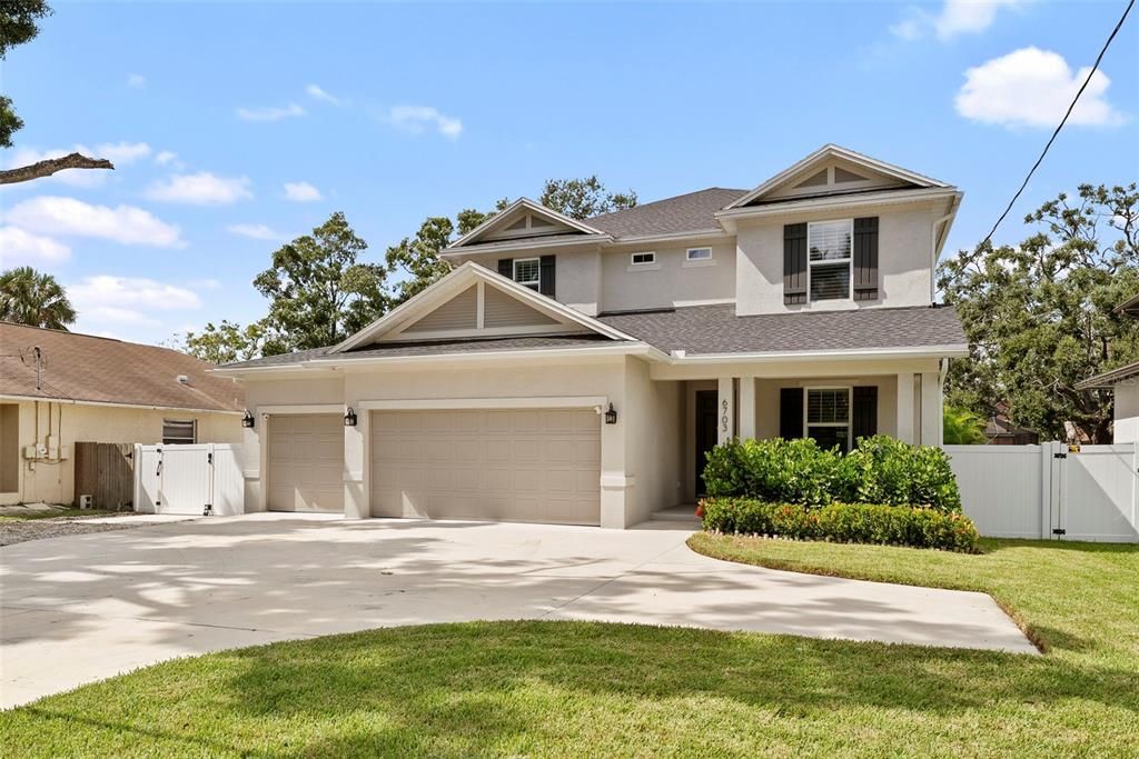Active With Contract: $1,275,000 (4 beds, 3 baths, 2857 Square Feet)