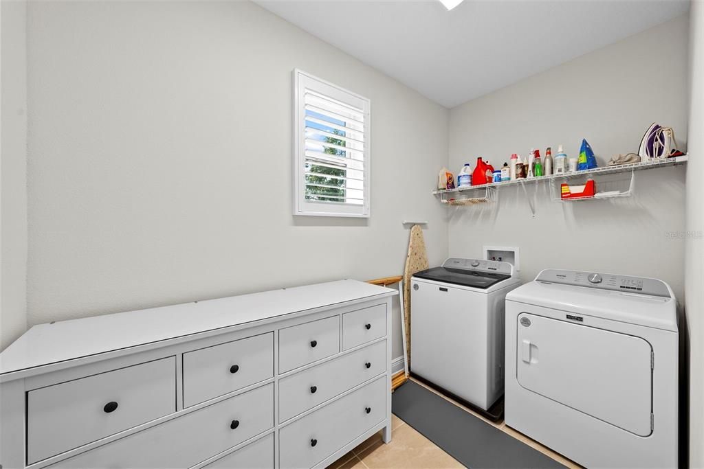 Active With Contract: $1,275,000 (4 beds, 3 baths, 2857 Square Feet)