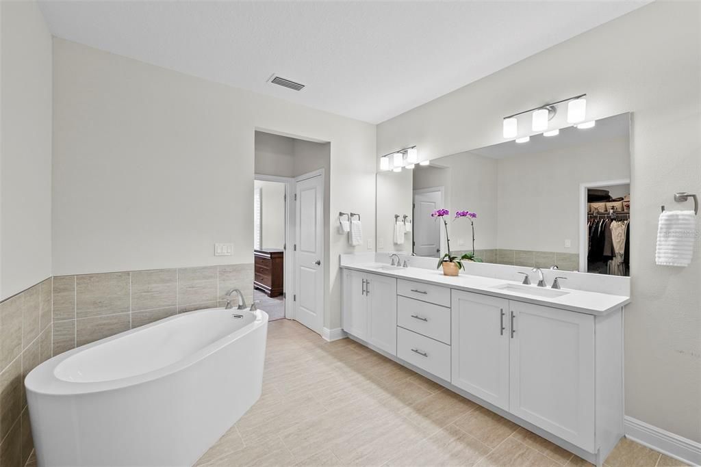 Active With Contract: $1,275,000 (4 beds, 3 baths, 2857 Square Feet)