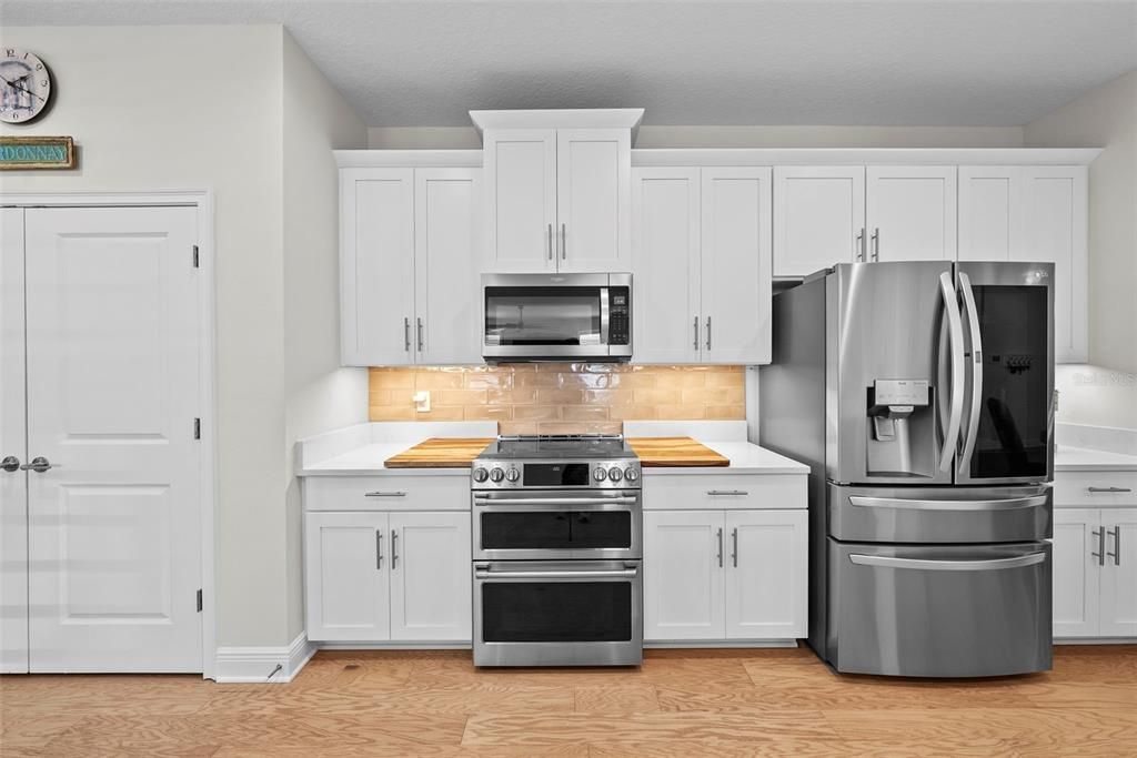 Active With Contract: $1,275,000 (4 beds, 3 baths, 2857 Square Feet)