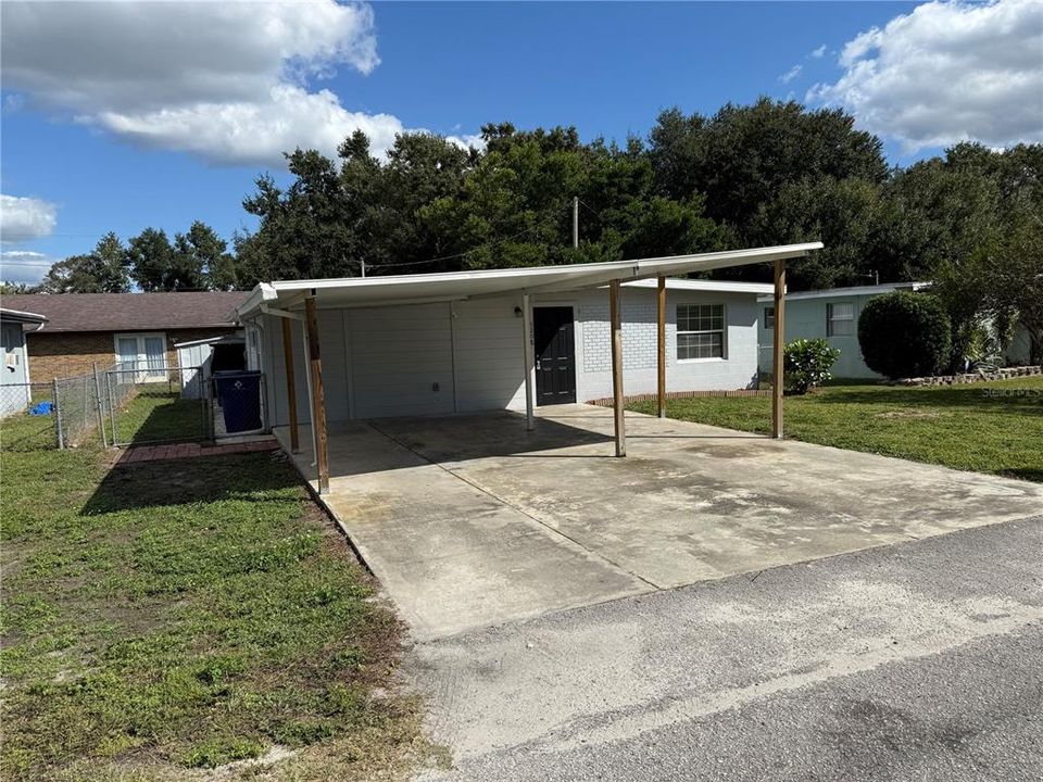 For Sale: $239,900 (3 beds, 2 baths, 1045 Square Feet)