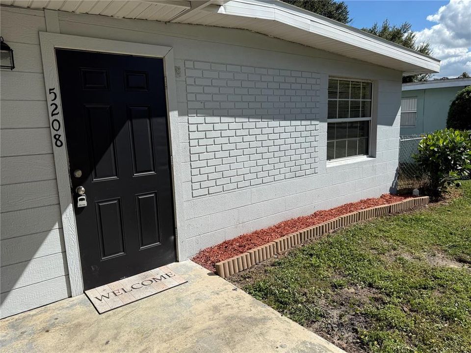 For Sale: $239,900 (3 beds, 2 baths, 1045 Square Feet)