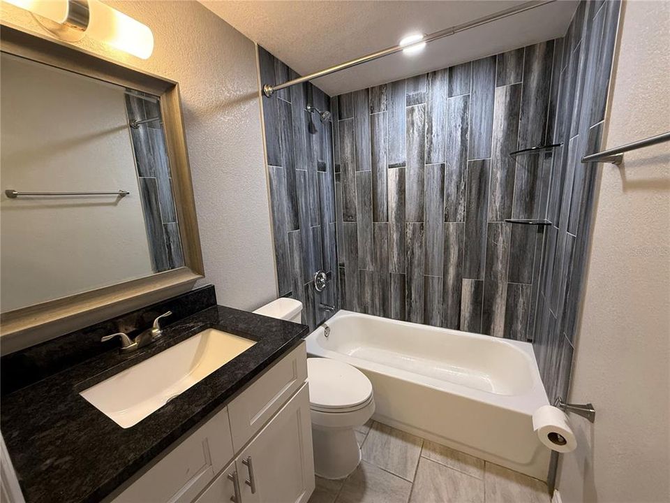 For Sale: $239,900 (3 beds, 2 baths, 1045 Square Feet)