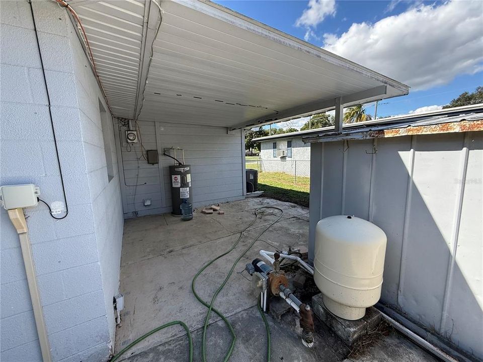 For Sale: $239,900 (3 beds, 2 baths, 1045 Square Feet)