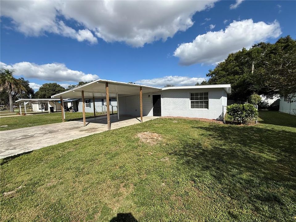 For Sale: $239,900 (3 beds, 2 baths, 1045 Square Feet)