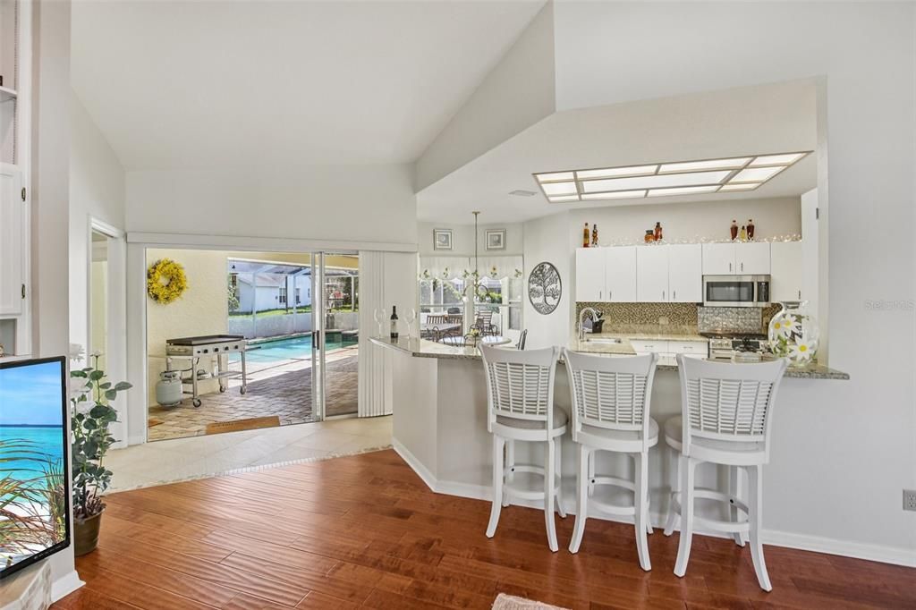 For Sale: $750,000 (3 beds, 2 baths, 2509 Square Feet)