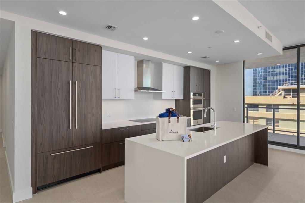 En Venta: $1,750,000 (3 camas, 3 baños, 2140 Pies cuadrados)