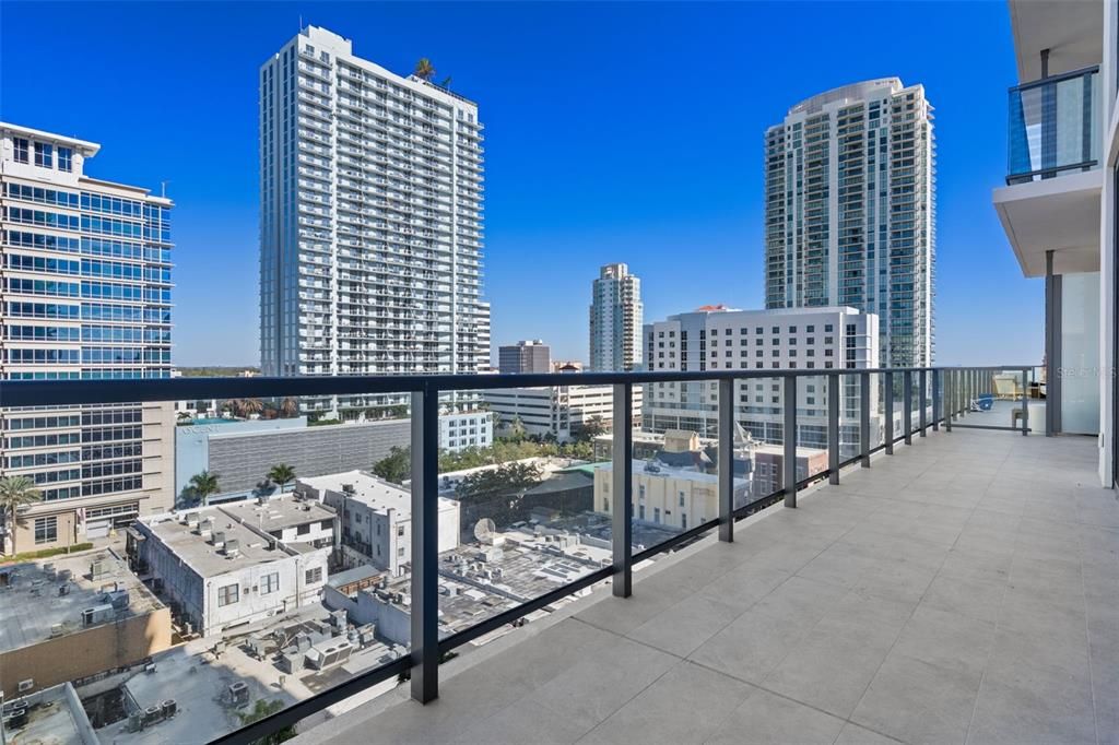 En Venta: $1,750,000 (3 camas, 3 baños, 2140 Pies cuadrados)