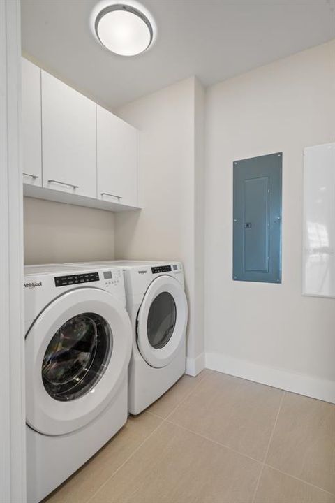 En Venta: $1,750,000 (3 camas, 3 baños, 2140 Pies cuadrados)