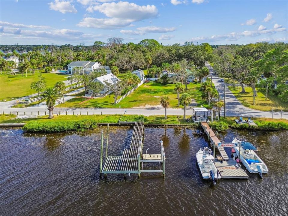 En Venta: $450,000 (0.34 acres)