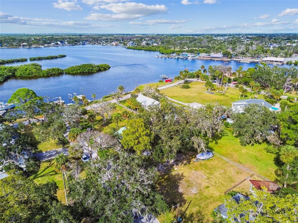 En Venta: $450,000 (0.34 acres)