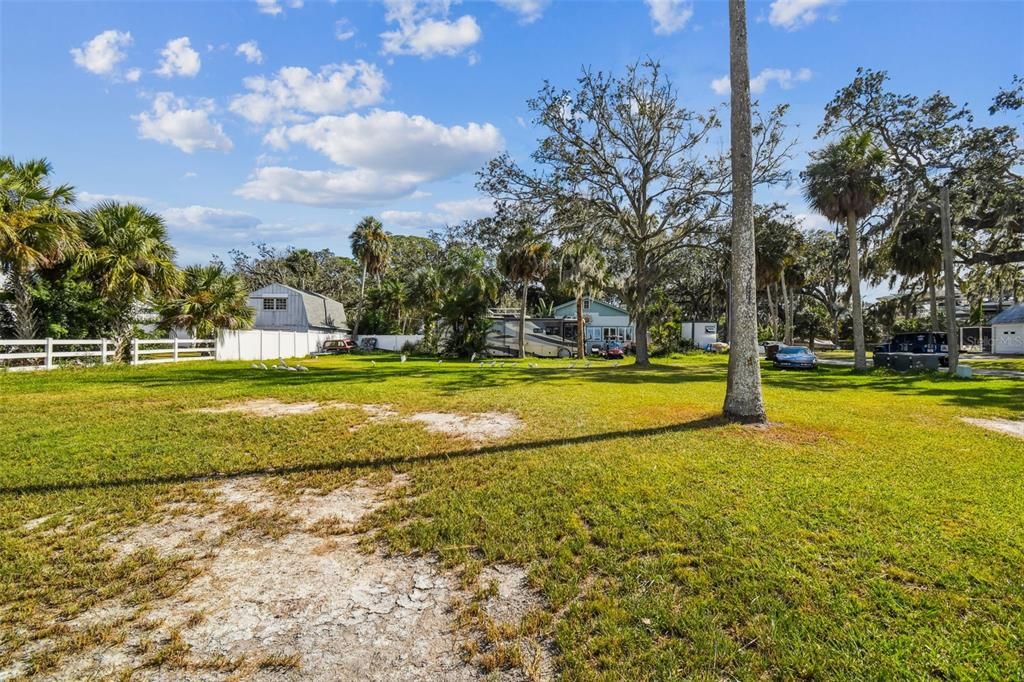 En Venta: $450,000 (0.34 acres)