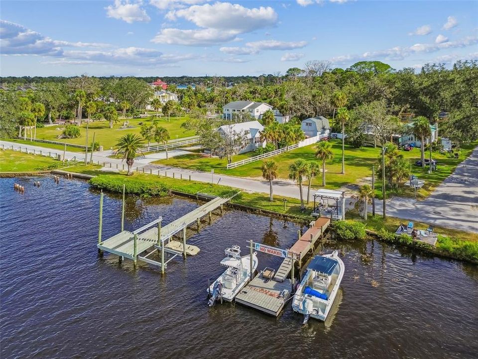 En Venta: $450,000 (0.34 acres)