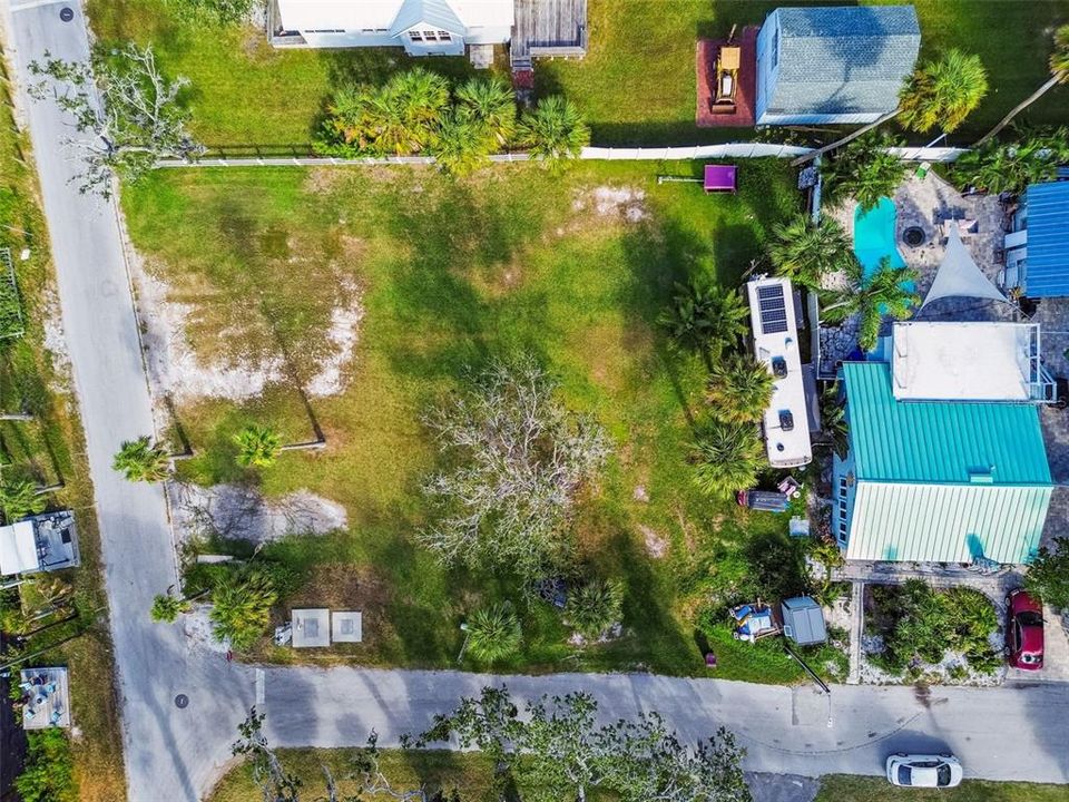 En Venta: $450,000 (0.34 acres)