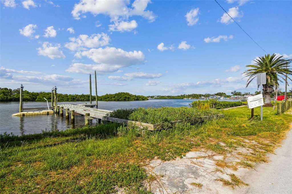 En Venta: $450,000 (0.34 acres)