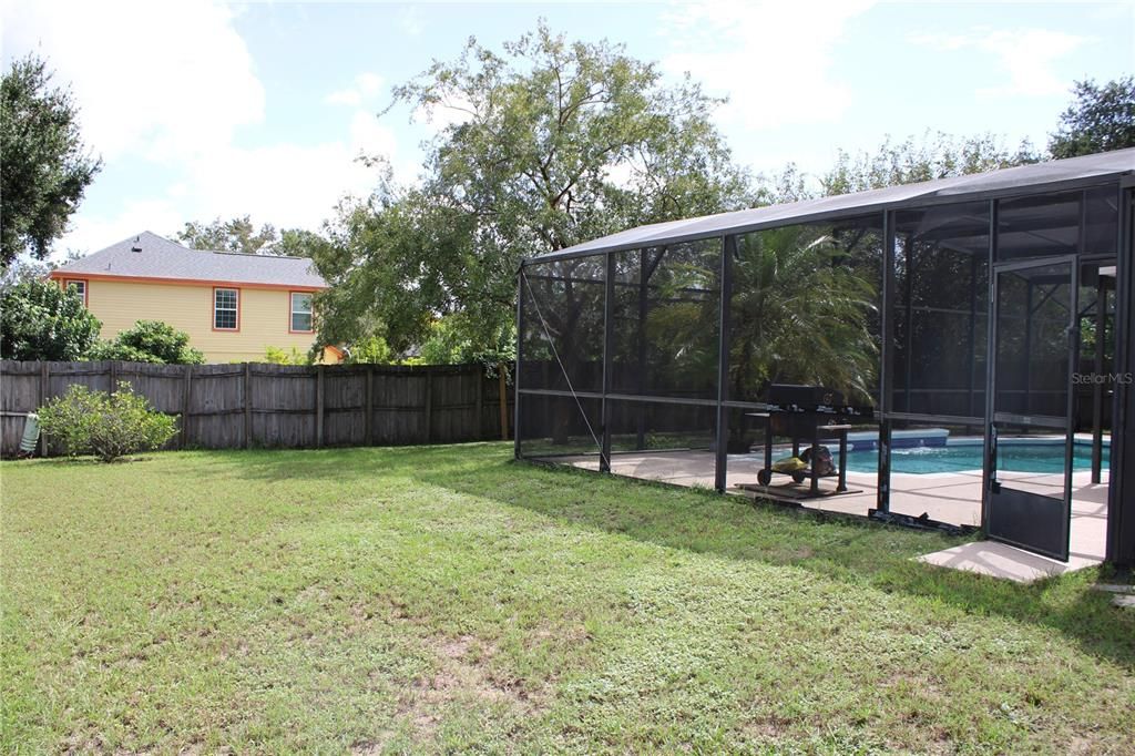 Active With Contract: $350,000 (3 beds, 2 baths, 1413 Square Feet)