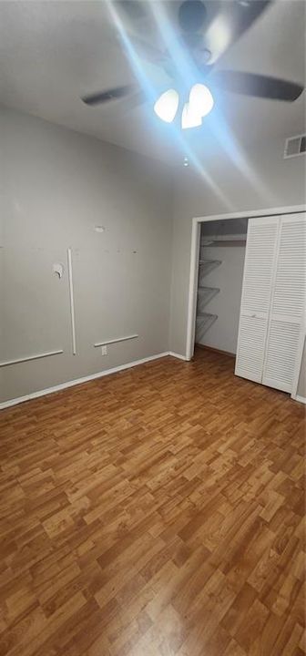 Active With Contract: $350,000 (3 beds, 2 baths, 1413 Square Feet)