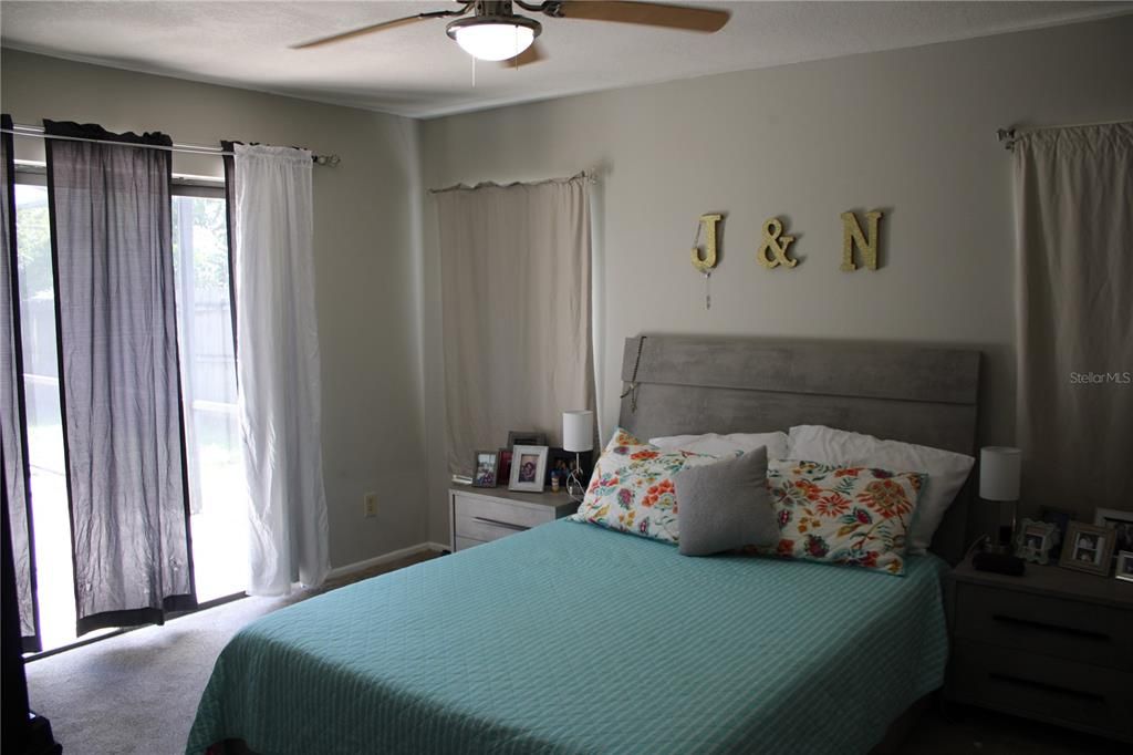 Active With Contract: $350,000 (3 beds, 2 baths, 1413 Square Feet)