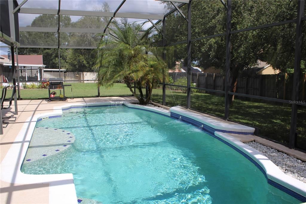 Active With Contract: $350,000 (3 beds, 2 baths, 1413 Square Feet)