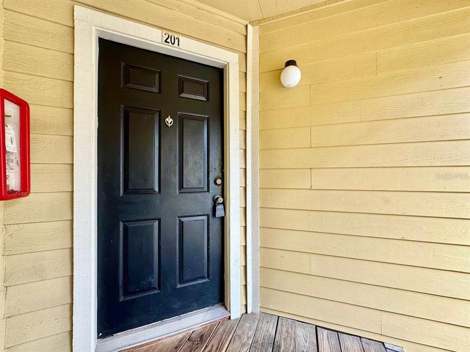 出租: $1,750 (2 贝兹, 2 浴室, 1027 平方英尺)