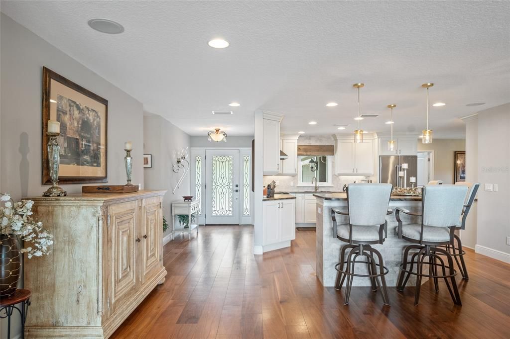 En Renta: $7,500 (4 camas, 3 baños, 2320 Pies cuadrados)