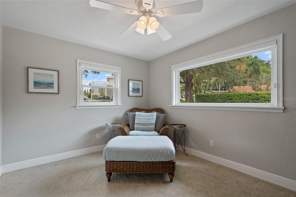 En Renta: $7,500 (4 camas, 3 baños, 2320 Pies cuadrados)