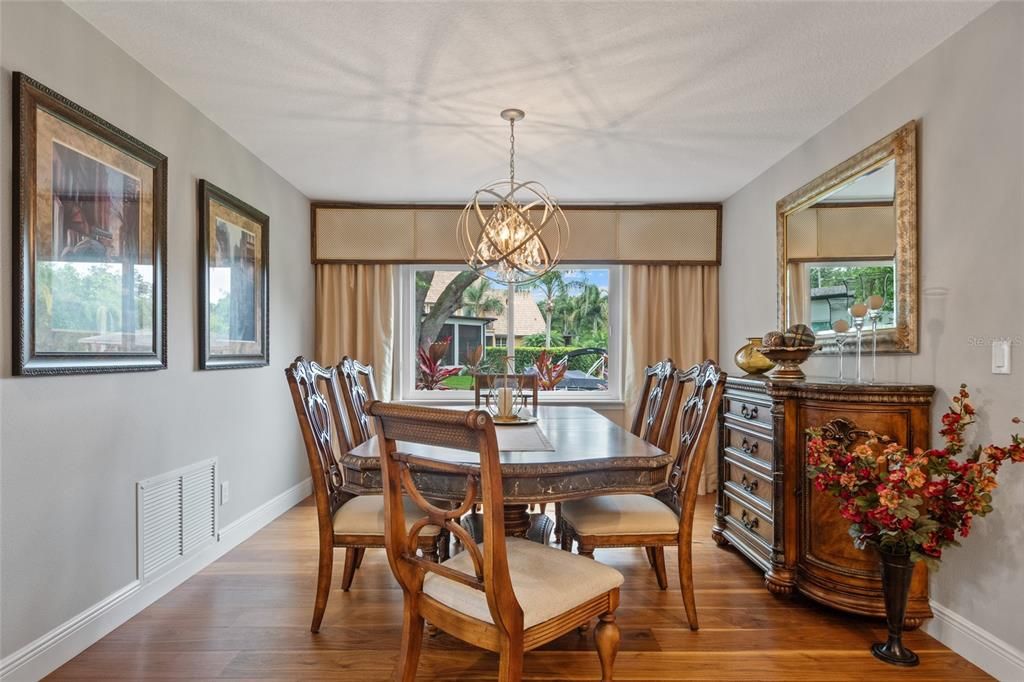 En Renta: $7,500 (4 camas, 3 baños, 2320 Pies cuadrados)