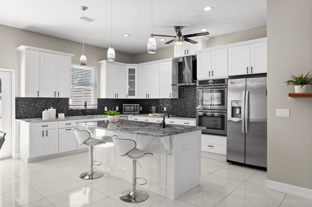 На продажу: $850,000 (4 спален, 3 ванн, 3248 Квадратных фут)