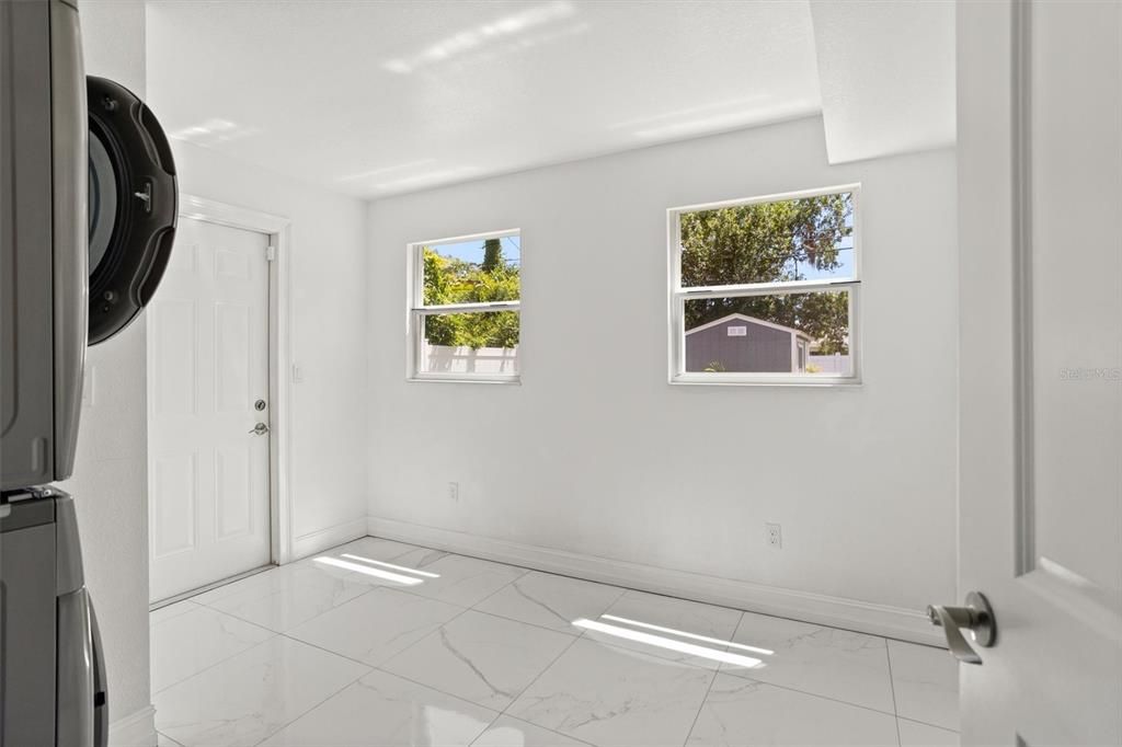 На продажу: $850,000 (4 спален, 3 ванн, 3248 Квадратных фут)