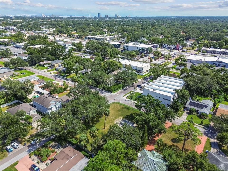 For Sale: $1,150,000 (0.32 acres)