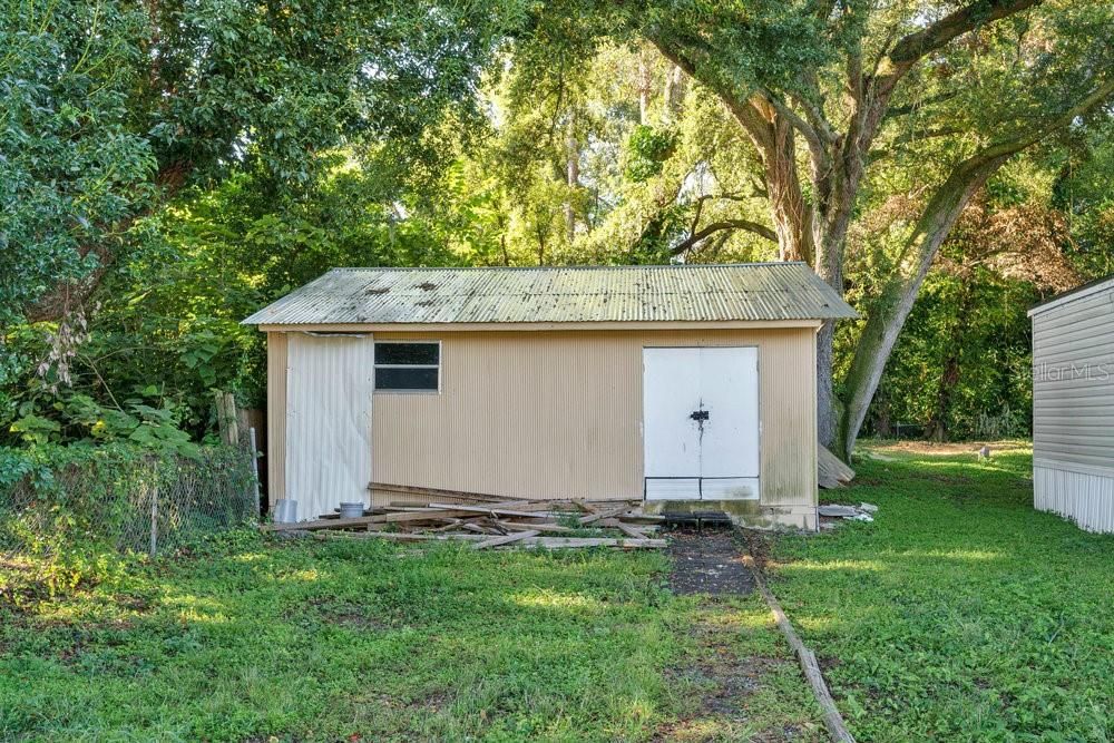 Active With Contract: $169,900 (3 beds, 2 baths, 1216 Square Feet)