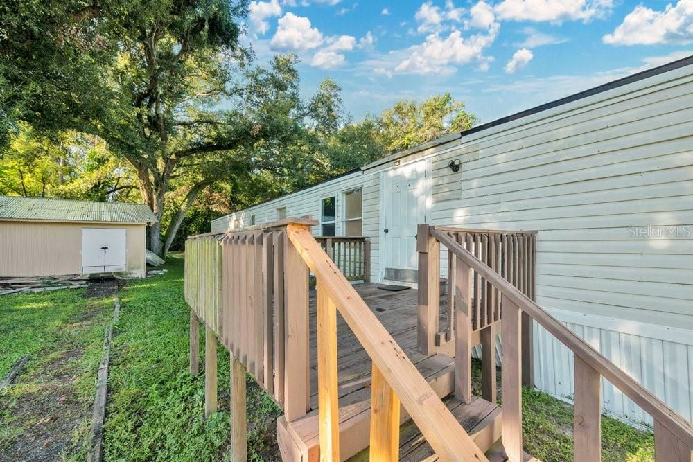 Active With Contract: $169,900 (3 beds, 2 baths, 1216 Square Feet)