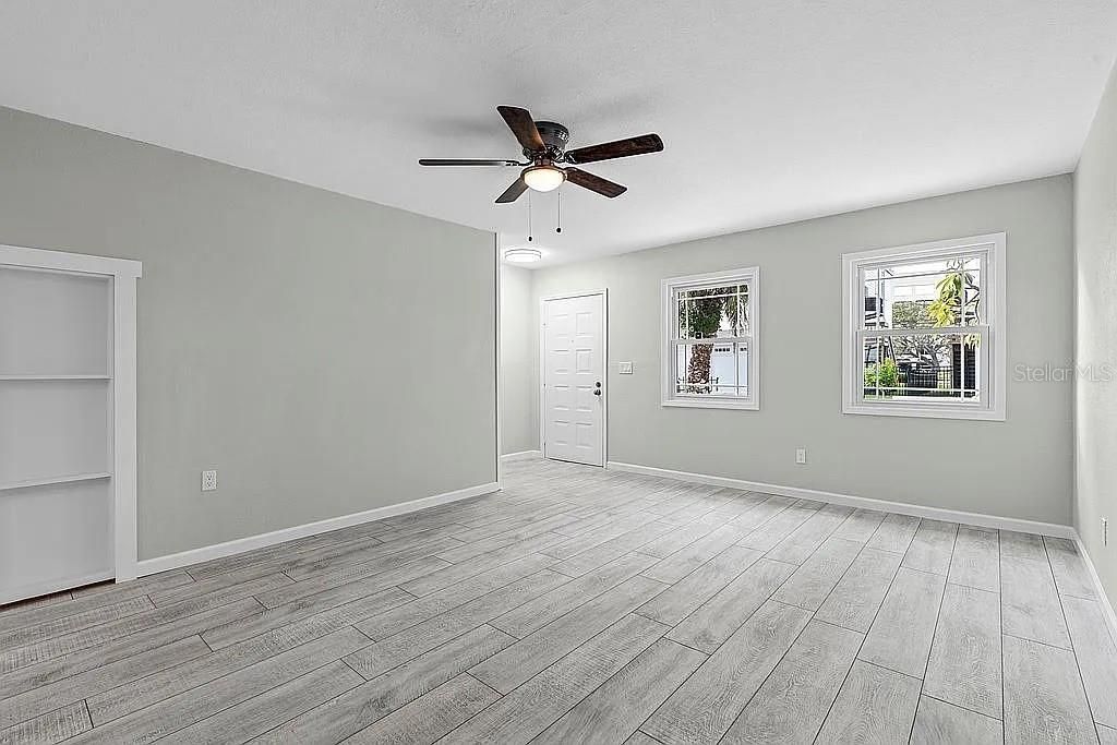 For Sale: $445,000 (2 beds, 2 baths, 1152 Square Feet)