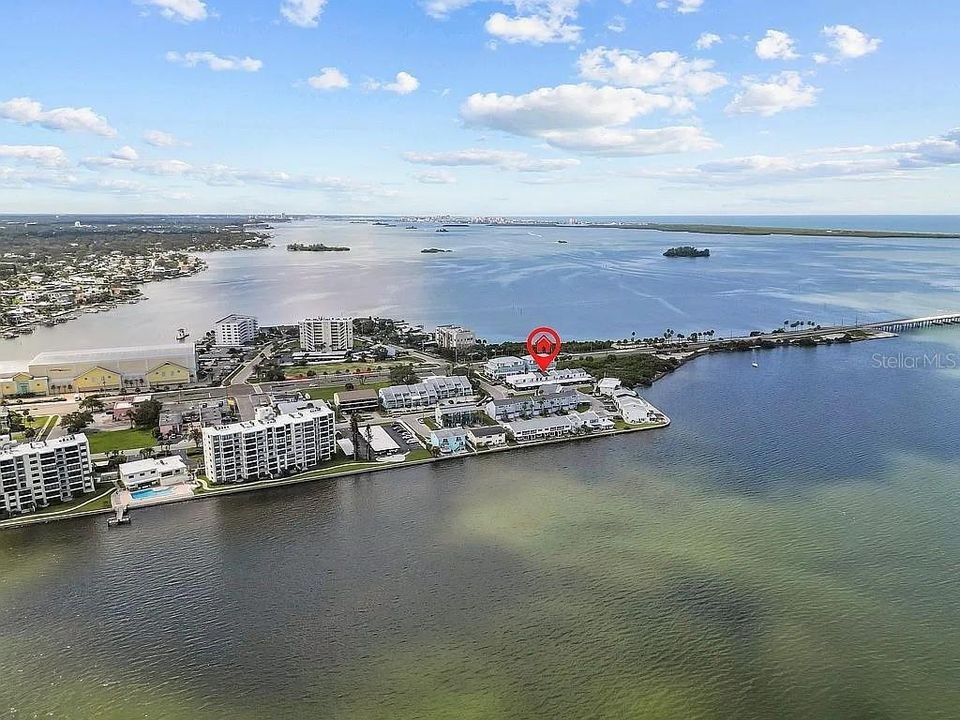 For Sale: $445,000 (2 beds, 2 baths, 1152 Square Feet)