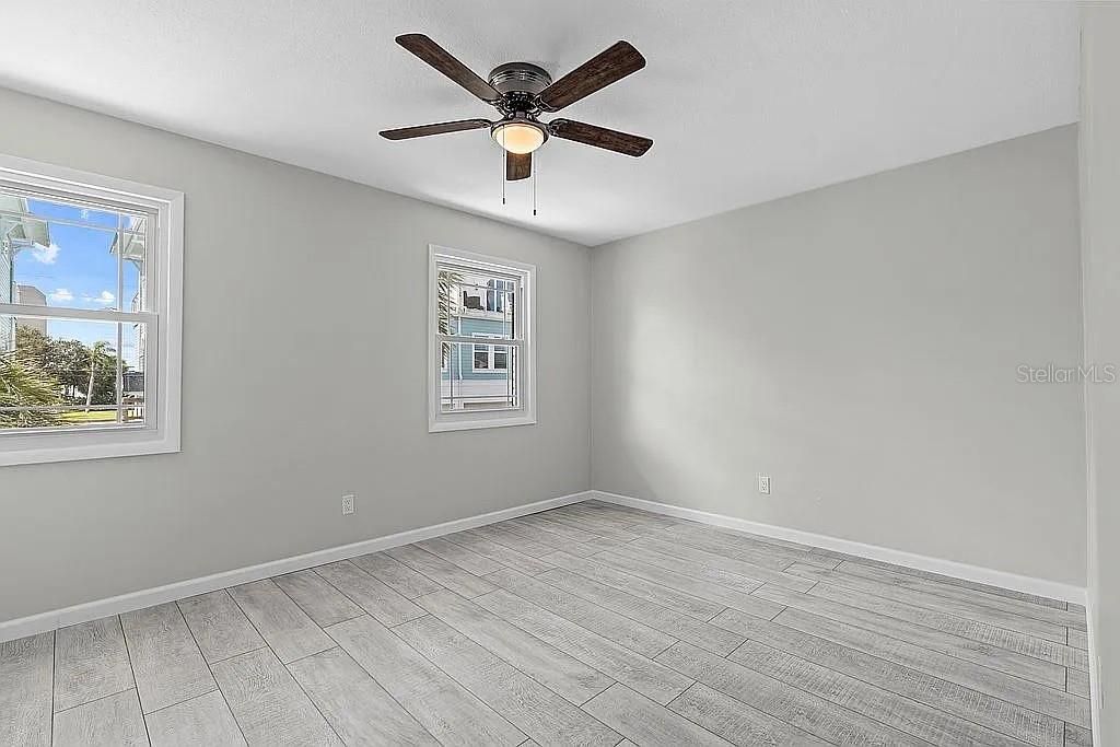 For Sale: $445,000 (2 beds, 2 baths, 1152 Square Feet)