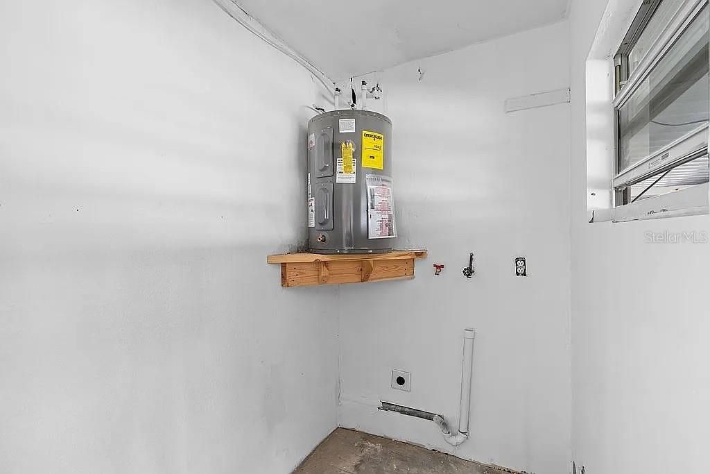 For Sale: $445,000 (2 beds, 2 baths, 1152 Square Feet)