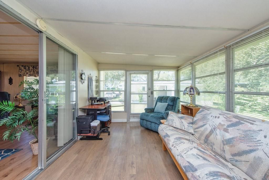 Activo con contrato: $165,000 (2 camas, 2 baños, 1120 Pies cuadrados)