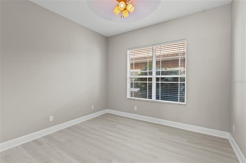 For Sale: $935,000 (5 beds, 4 baths, 3934 Square Feet)