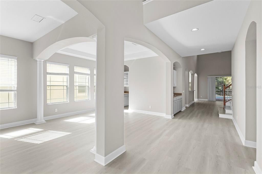 For Sale: $935,000 (5 beds, 4 baths, 3934 Square Feet)