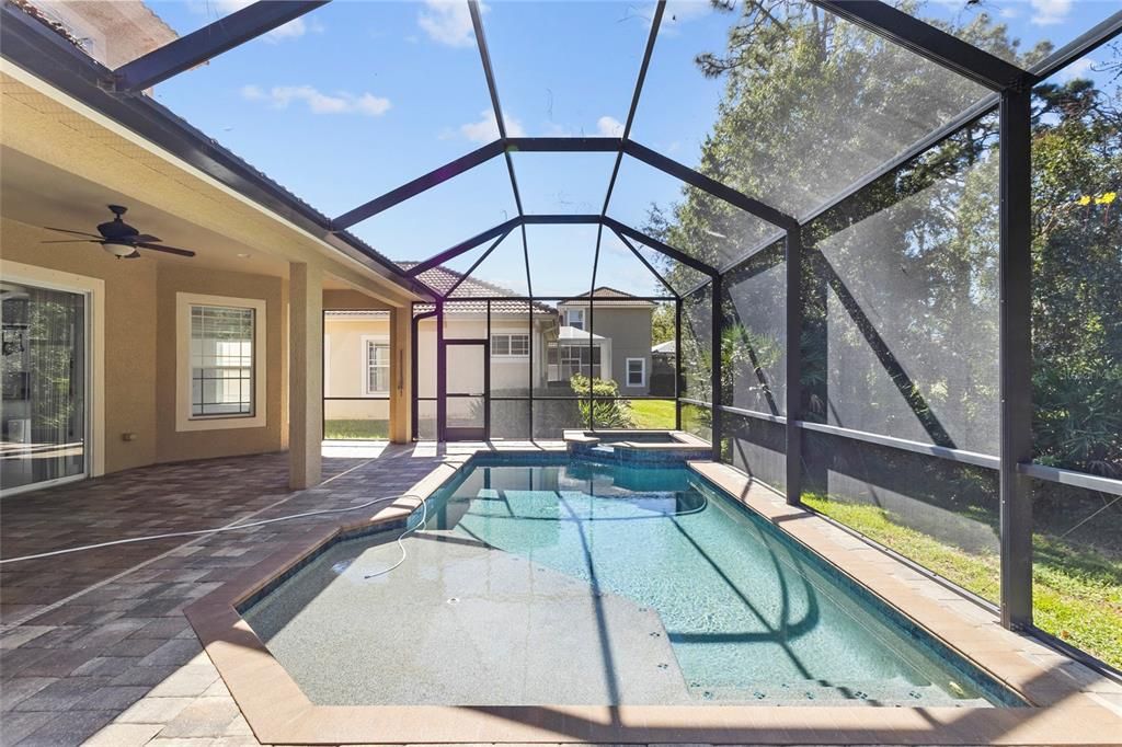 For Sale: $935,000 (5 beds, 4 baths, 3934 Square Feet)