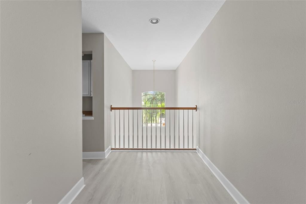 For Sale: $935,000 (5 beds, 4 baths, 3934 Square Feet)