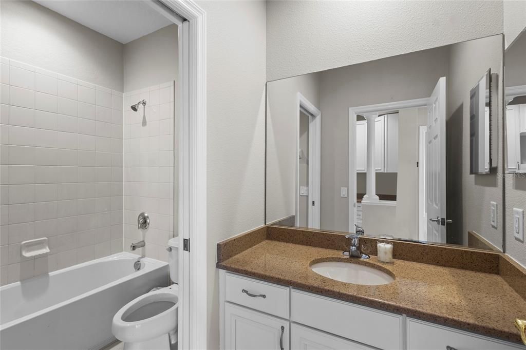 For Sale: $935,000 (5 beds, 4 baths, 3934 Square Feet)