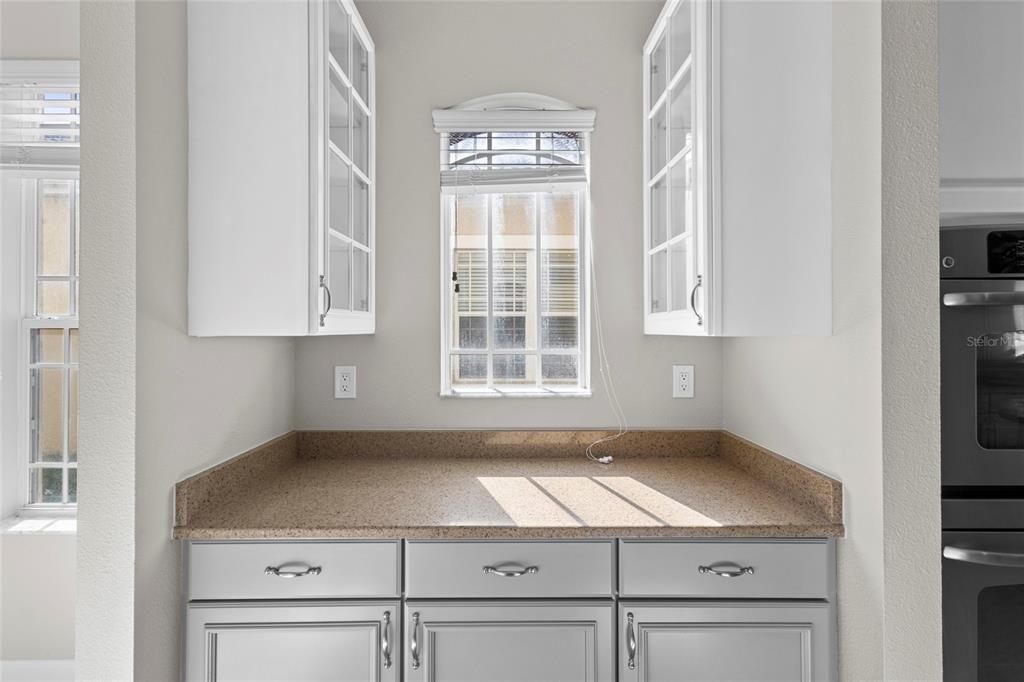 For Sale: $935,000 (5 beds, 4 baths, 3934 Square Feet)