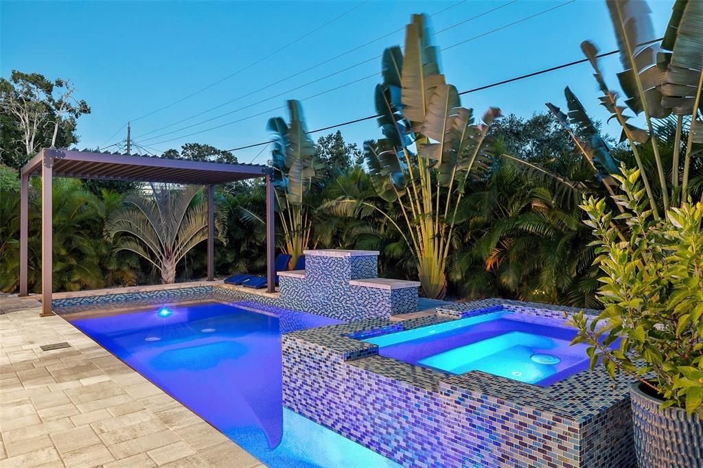 For Sale: $2,295,000 (5 beds, 5 baths, 3651 Square Feet)