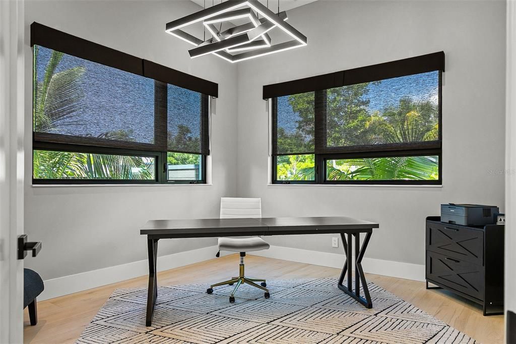 For Sale: $2,295,000 (5 beds, 5 baths, 3651 Square Feet)