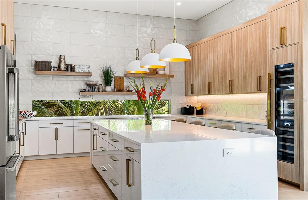 For Sale: $2,295,000 (5 beds, 5 baths, 3651 Square Feet)